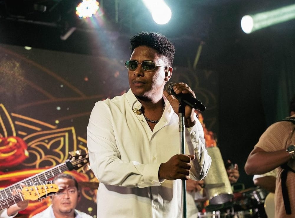 El cantante vallenato Alex Martínez presenta “Esperándote” imagen de la publicación