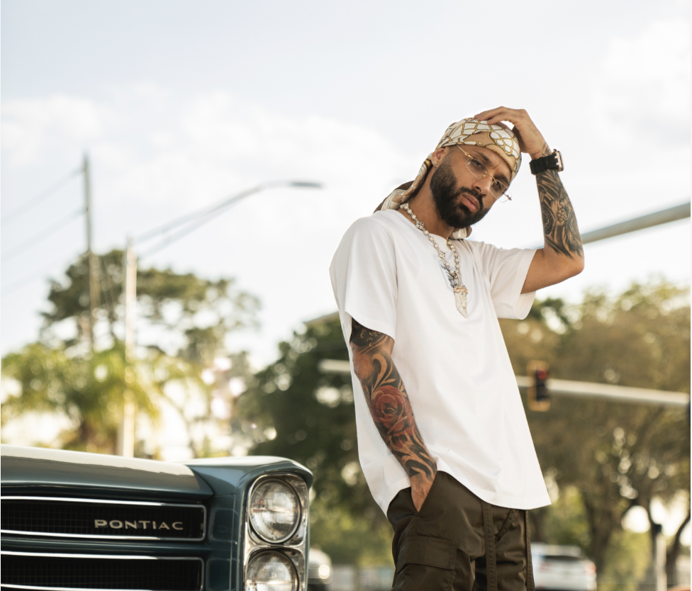 Alex Rose lanzando el "EP Season 1" imagen de la publicación