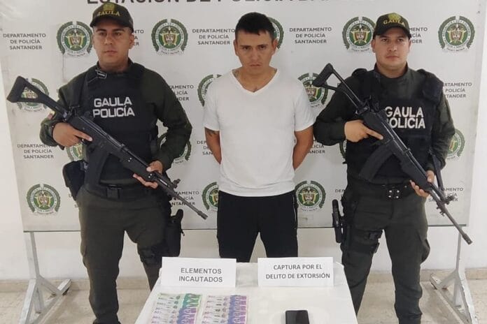 Capturan a hombre en Santander que extorsionaba a una mujer imagen de la publicación