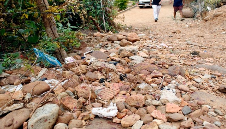 Balas y puñal acabaron con la vida de un habitante de calle imagen de la publicación