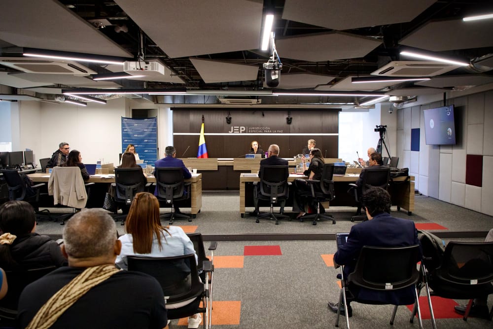 Cuatro generales serán juzgados por la JEP por crímenes de guerra y delitos de lesa humanidad: los investigan por 442 falsos positivos imagen de la publicación