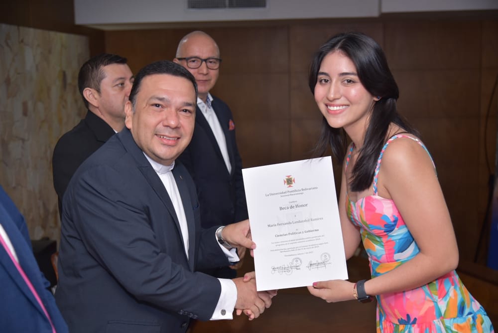 UPB Bucaramanga entrega 41 becas en su Ceremonia de Becas de Honor imagen de la publicación