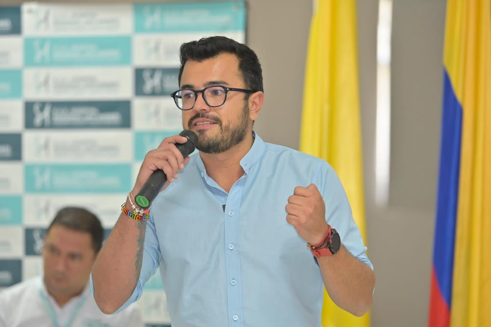 Luis Carlos Leal asume nuevo cargo en MinSalud imagen de la publicación