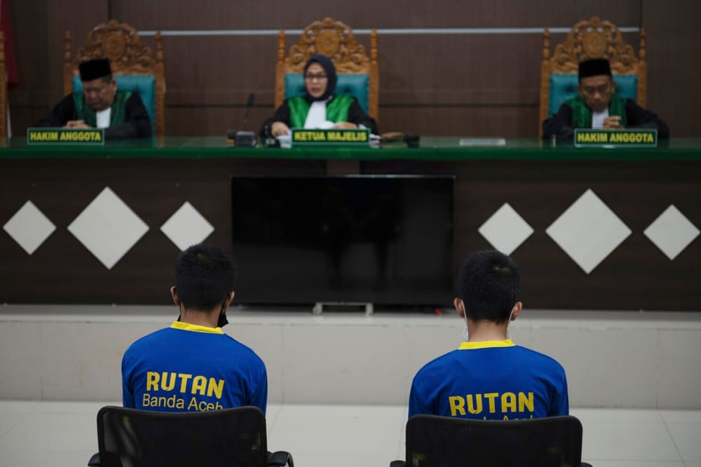 Tribunal islámico condenó a dos hombres a castigo público por homosexualidad imagen de la publicación