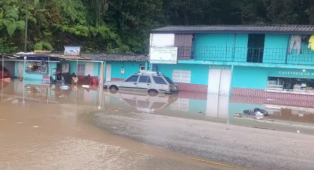 Inundaciones en La Nevera retrasan el tránsito en la vía Bucaramanga - Cúcuta imagen de la publicación