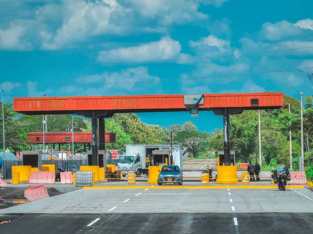 Peaje de Zambito estrena modernas casetas imagen de la publicación