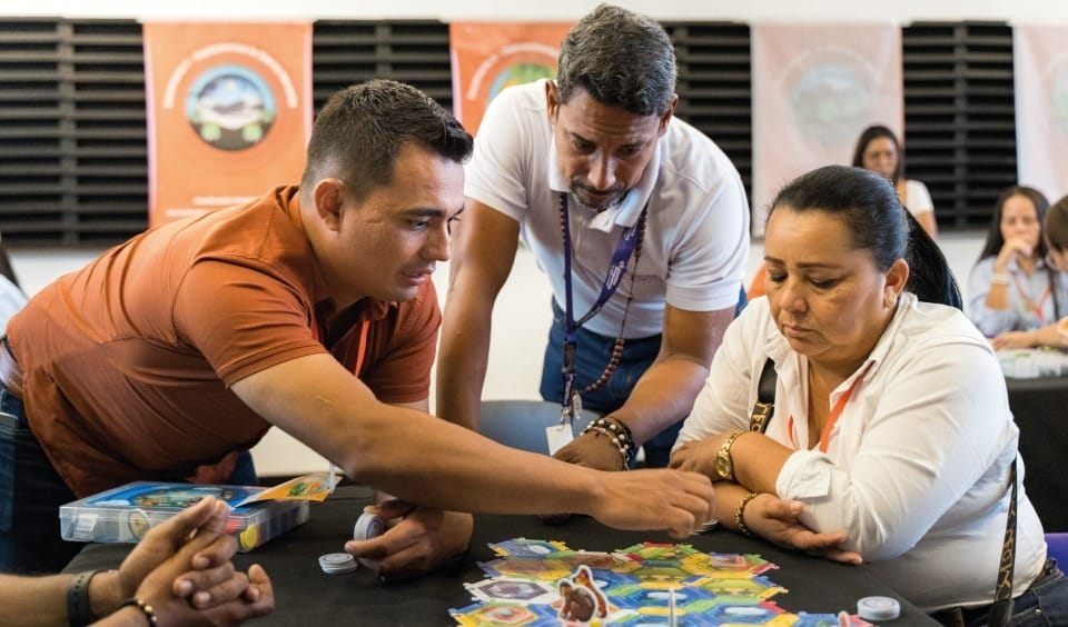 150 docentes del Pacífico serán formados en pensamiento computacional imagen de la publicación