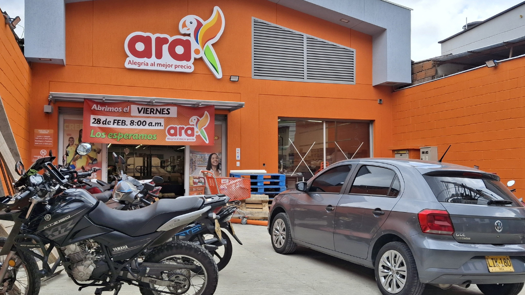 Tiendas ARA inaugura su primera tienda en La Cumbre imagen de la publicación