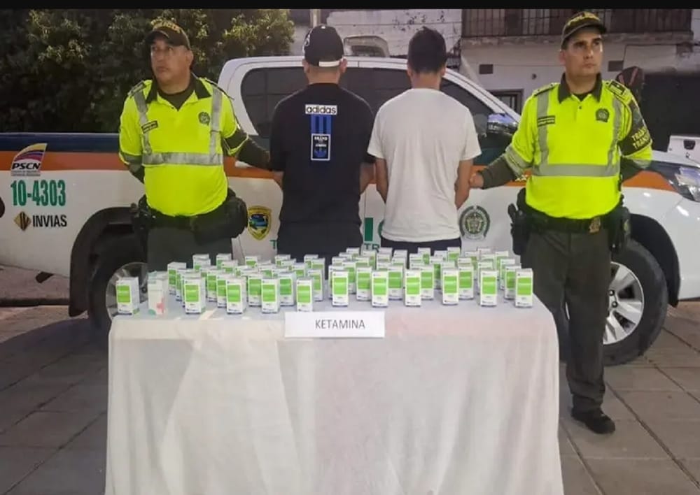 Capturan a dos hombres por transportar ketamina destinada a la fabricación de droga sintética en Barrancabermeja imagen de la publicación