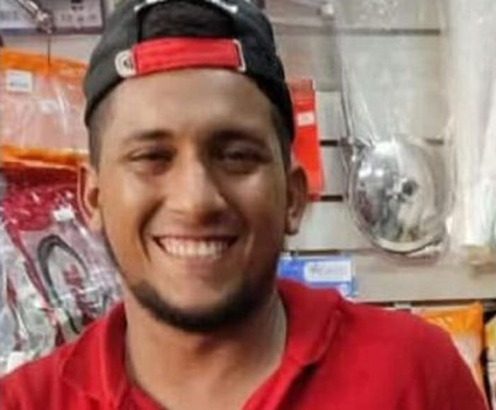 Un vendedor de fritanga recibió dos balazos y lucha por su vida en Barrancabermeja imagen de la publicación