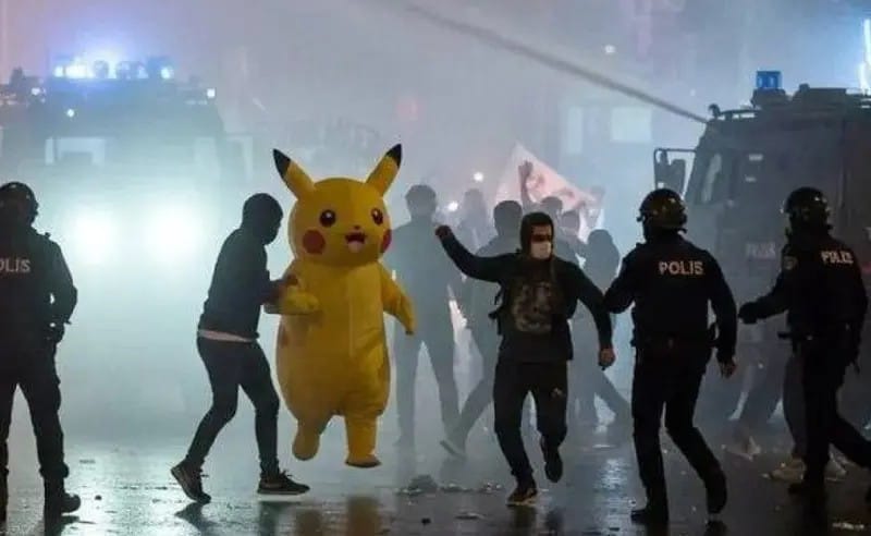 Hasta Pikachu y Batman participan en protestas en Turquía imagen de la publicación