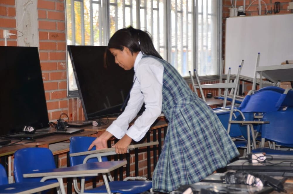 Más de 3 mil estudiantes en Ocaña se benefician con donación escolar imagen de la publicación