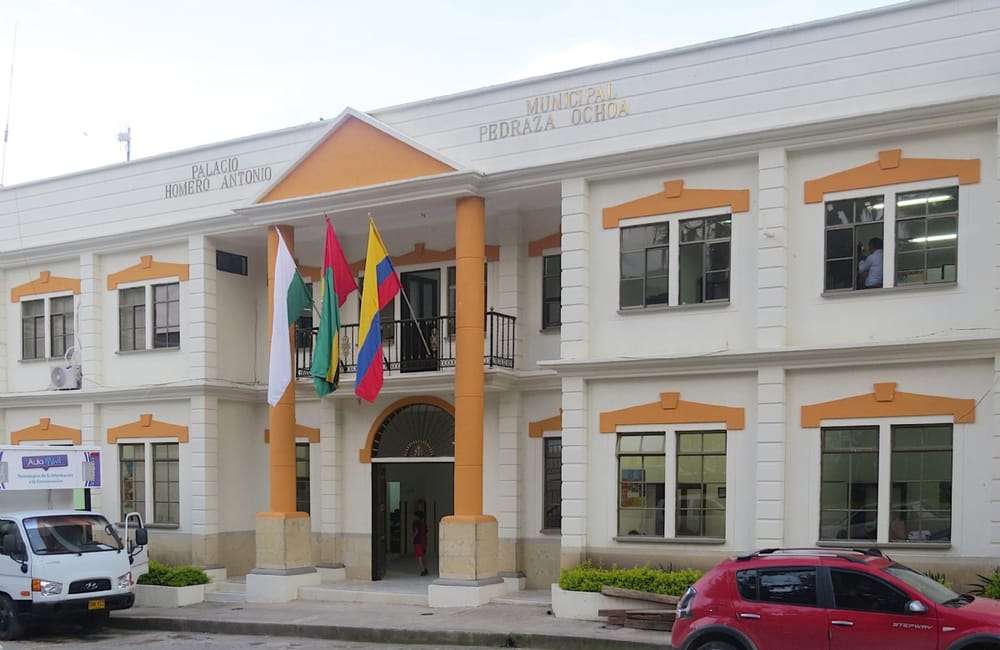 Empapelan a la Personera de San Andrés (Santander). Le contamos por qué imagen de la publicación