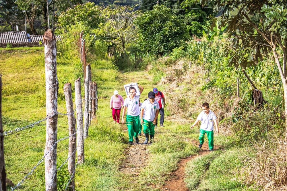 Debemos construir consensos que garanticen una adecuada educación rural en el país: Procurador General imagen de la publicación