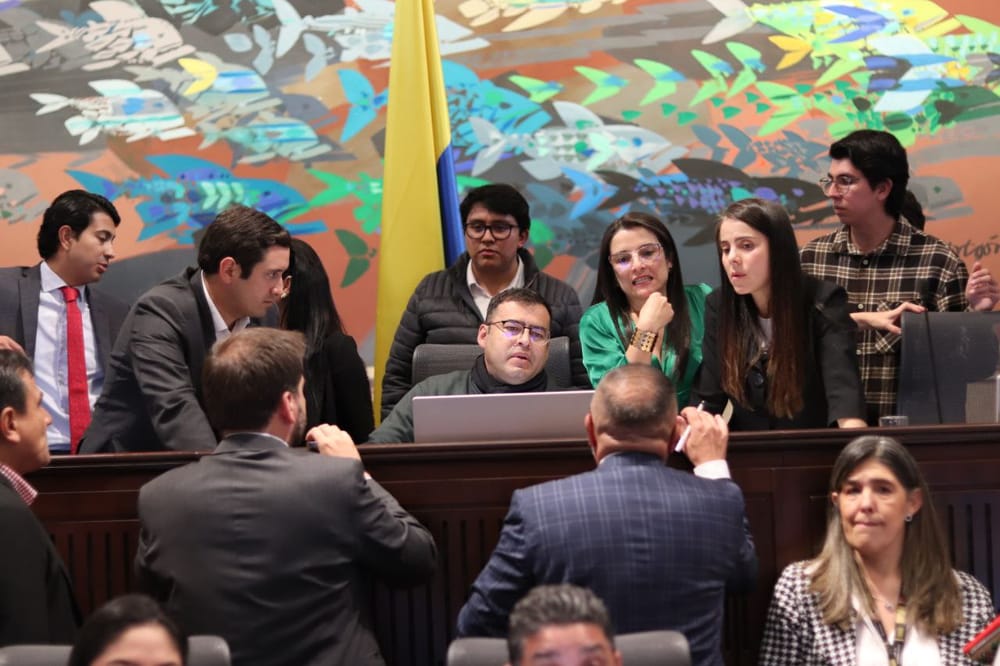 Críticas al gobierno por la falta de reglamentación de la Reforma Pensional imagen de la publicación