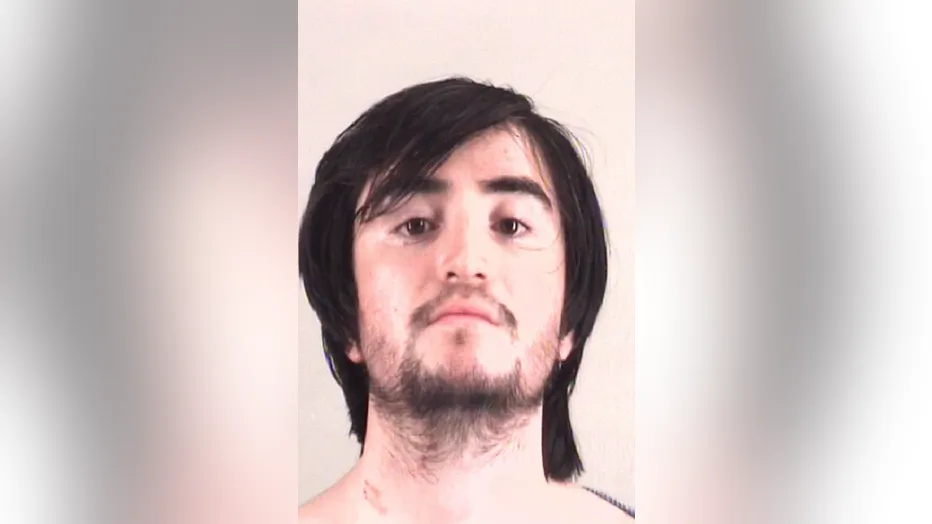 “Fue un exorcismo”, la excusa de un joven a la policía tras asesinar a golpes a su madre imagen de la publicación