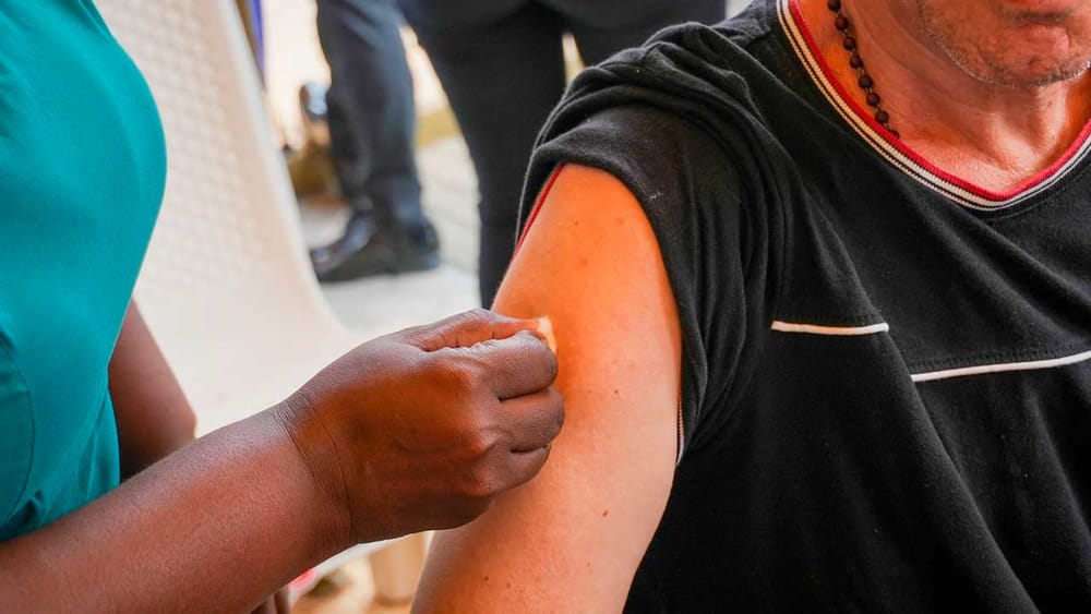 Minsalud defiende emergencia nacional por brote de Fiebre Amarilla: podría extenderse a todo el país imagen de la publicación