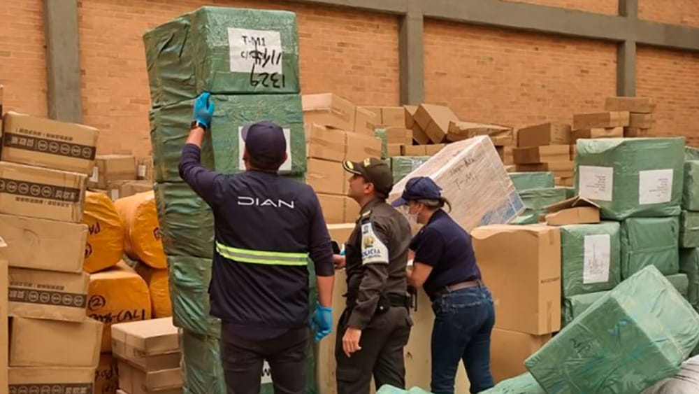 Contrabando decomisado por la DIAN fue donado a poblaciones vulnerables imagen de la publicación