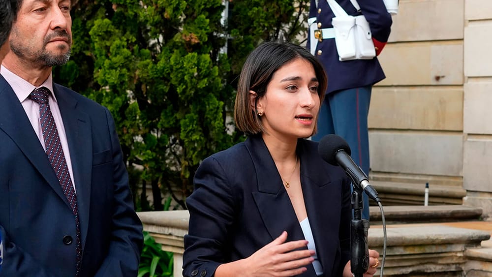 ¿Guerra arancelaria? Petro responde a Trump con aranceles para productos que llegan desde EE.UU. imagen de la publicación