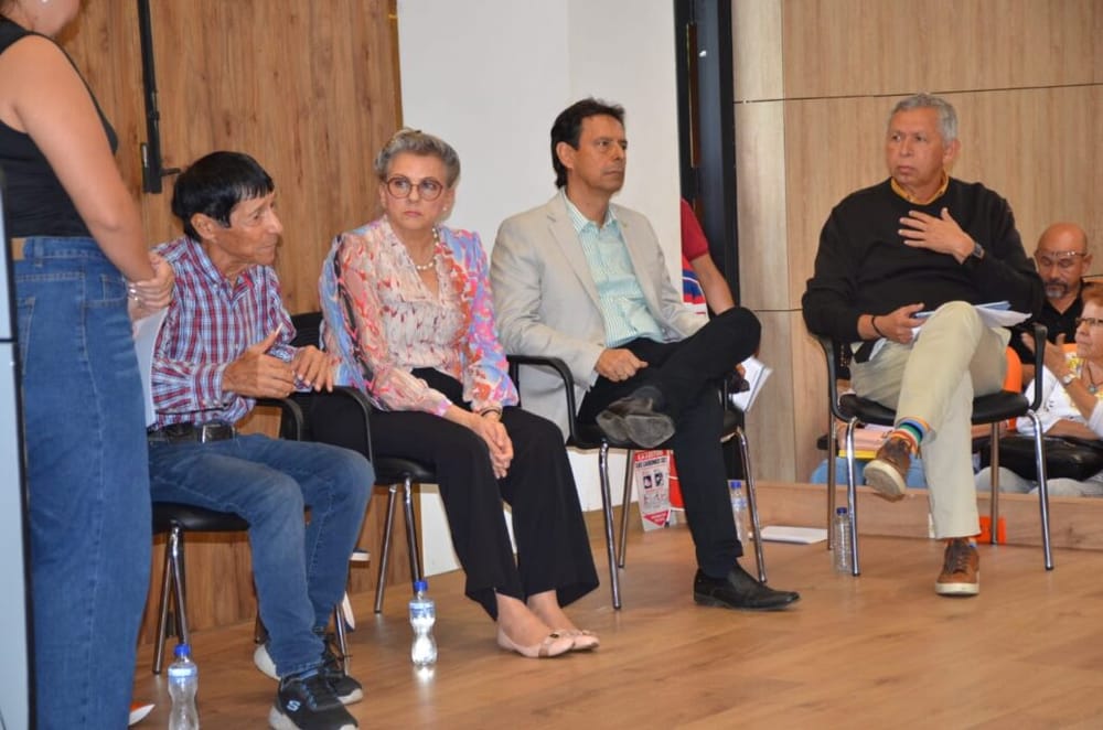 Aspirantes a la Rectoría UIS 2025-2028 expusieron sus propuestas en Foro de Perspectiva de Mujer y Género imagen de la publicación