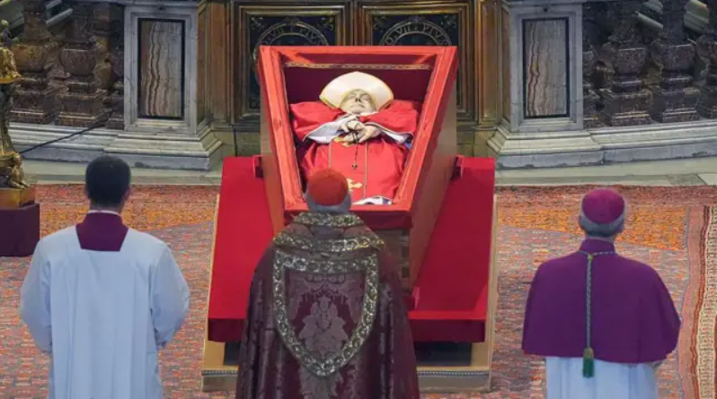 ¿De qué murió el papa Francisco? El vaticano confirmó su causa de muerte imagen de la publicación