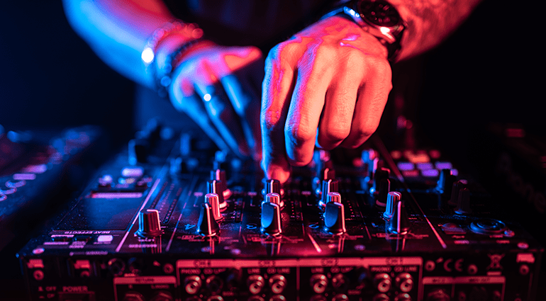 Joven falleció durante el Festival de Música Electrónica 'Doom' en Bogotá: Fiscalía investiga las causas imagen de la publicación