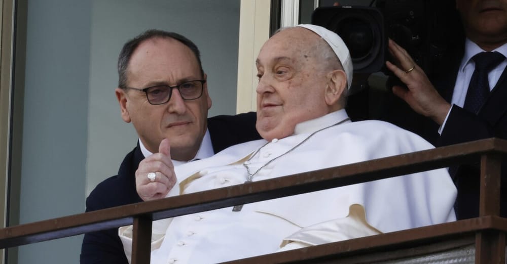 El agradecimiento del Papa Francisco a su enfermero imagen de la publicación