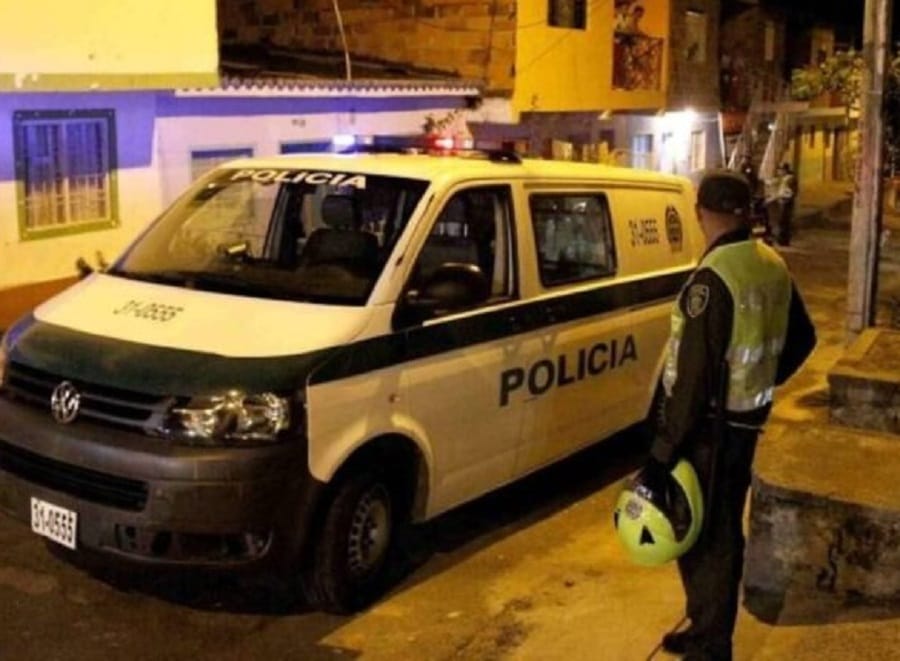 Mujer pidió auxilio y agredió a la Policía porque detuvo al marido imagen de la publicación