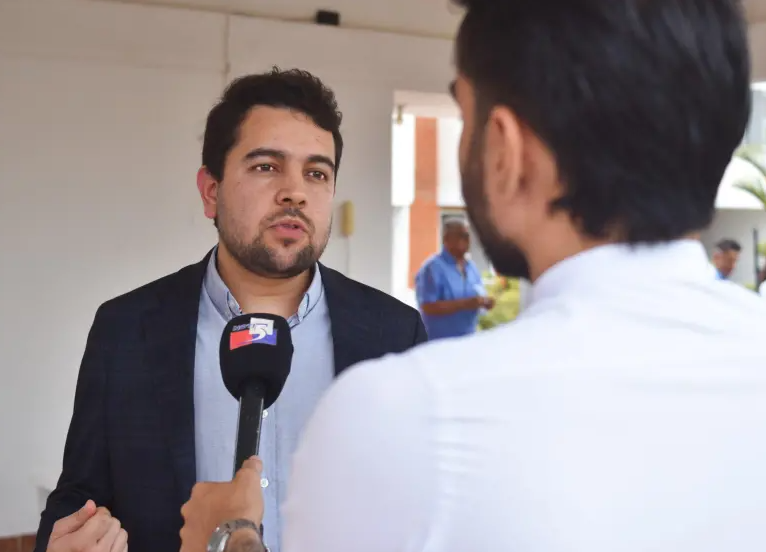 Remueven director de Comfenalco Antioquia y designan abogado caleño cercano al gobierno Petro imagen de la publicación