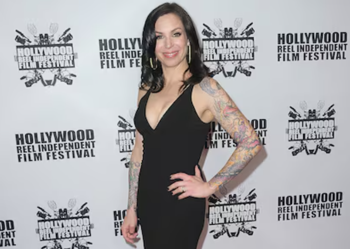 Escritora Jillian Lauren herida por la policía y acusada de intento de asesinato en confuso incidente imagen de la publicación