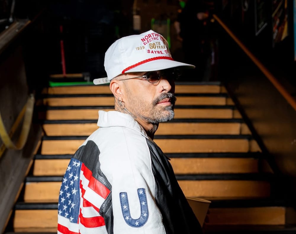 Triunfo de Mike Bahía en Los Premios Nuestra Tierra 2025 imagen de la publicación