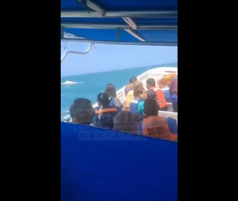 17 pasajeros se volcaron en una lancha cerca al Parque Tayrona imagen de la publicación