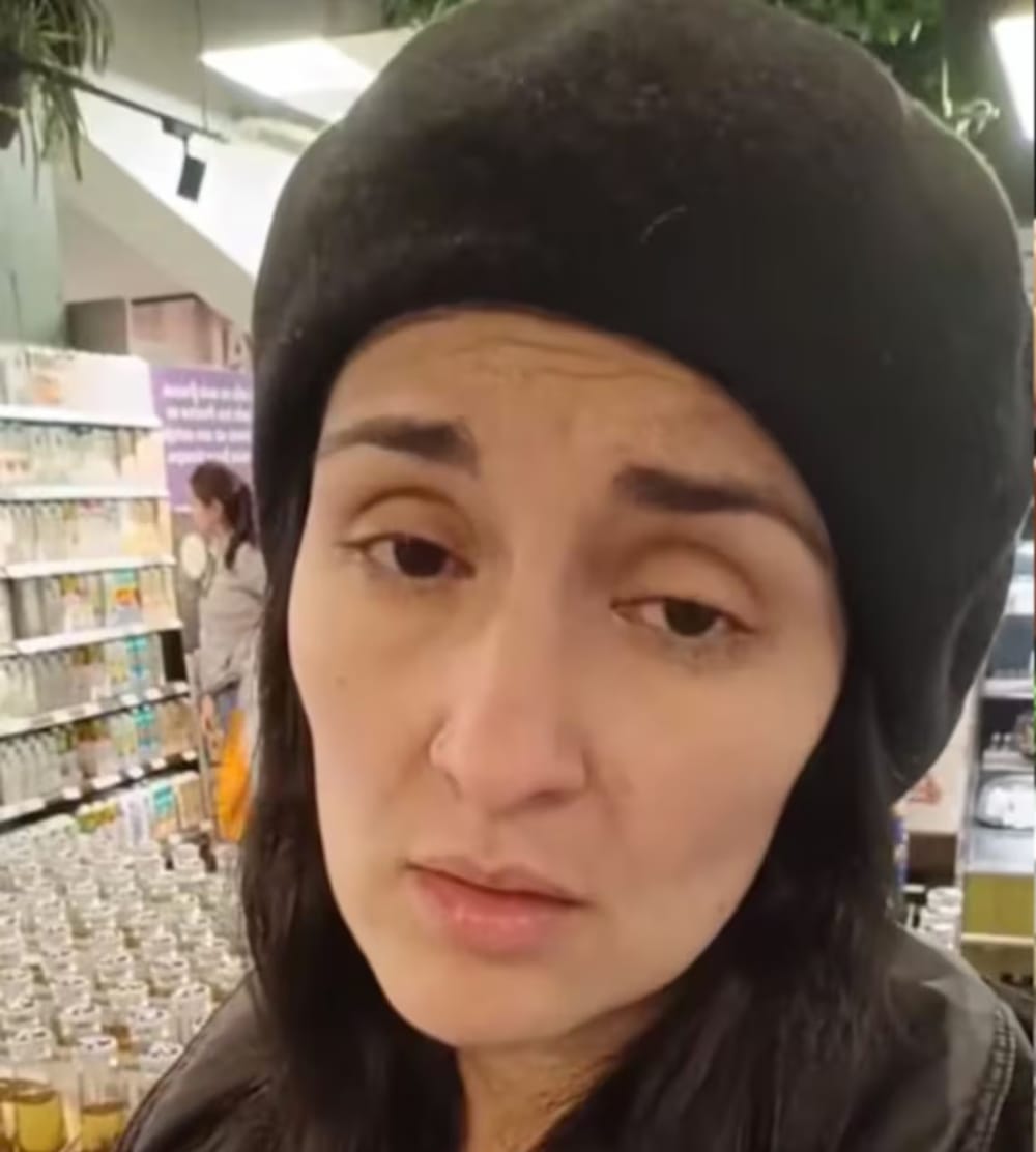 Adriana Díaz, la mujer viral de TikTok por sus crisis en público imagen de la publicación