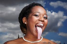 La lengua más larga del mundo es de una  mujer en Estados Unidos imagen de la publicación