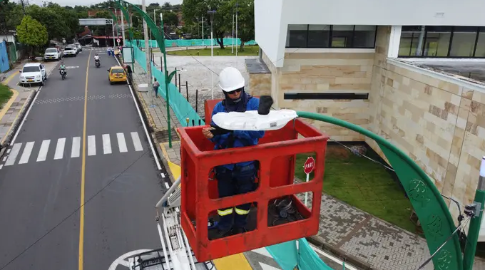 El Puerto Petrolero apuesta por la telegestión en alumbrado público imagen de la publicación