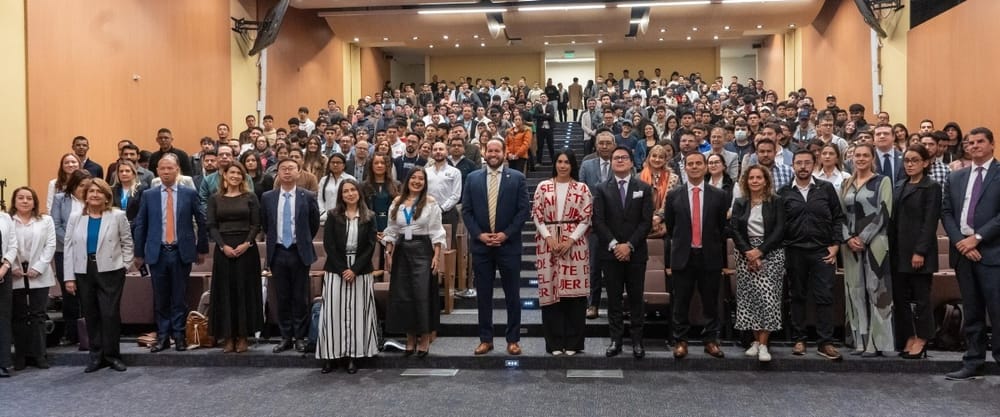 AvanzaTEC 2025 abre inscripciones con cursos avalados por gigantes tecnológicos imagen de la publicación