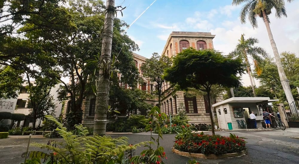 Denuncian filtración de examen en la mejor Facultad de Medicina del país imagen de la publicación