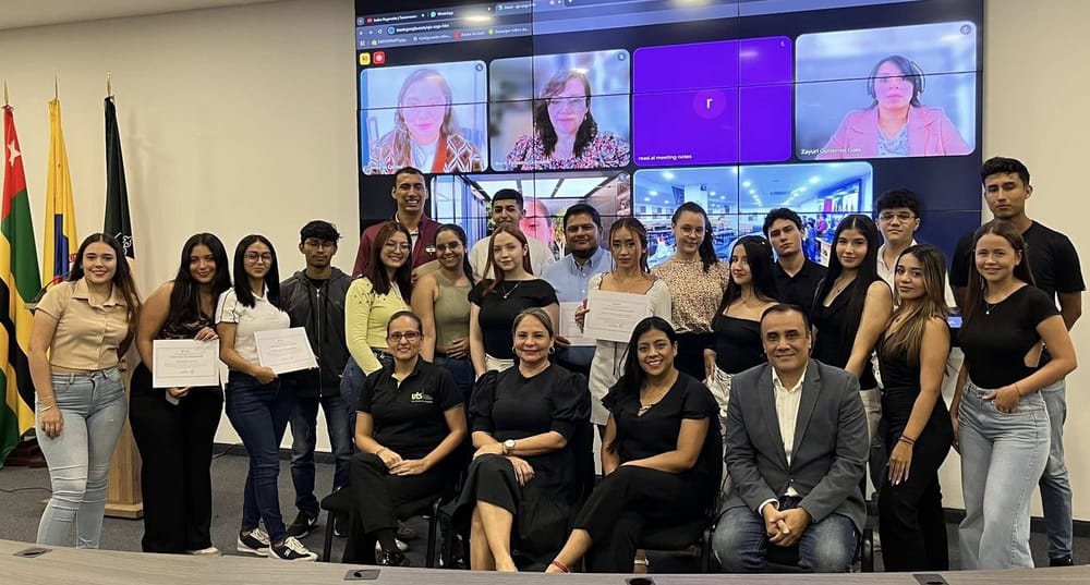 Ceremonia de clausura estrategia Proyecto COIL en las UTS imagen de la publicación