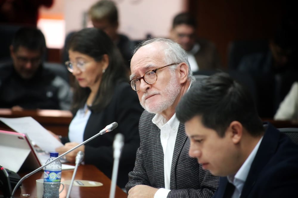 ¿Departamentos o regiones?, ¿centralismo o autonomía territorial? Revive el debate en el Congreso de la República imagen de la publicación