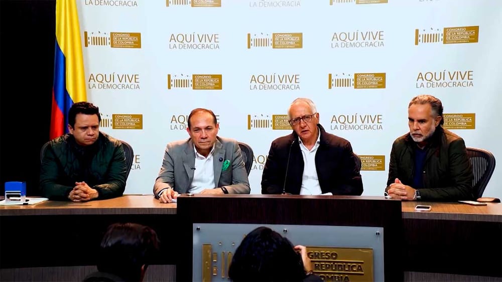 Cruce de versiones sobre legalidad de la nueva Consulta popular, gobierno la defiende, expertos la critican imagen de la publicación