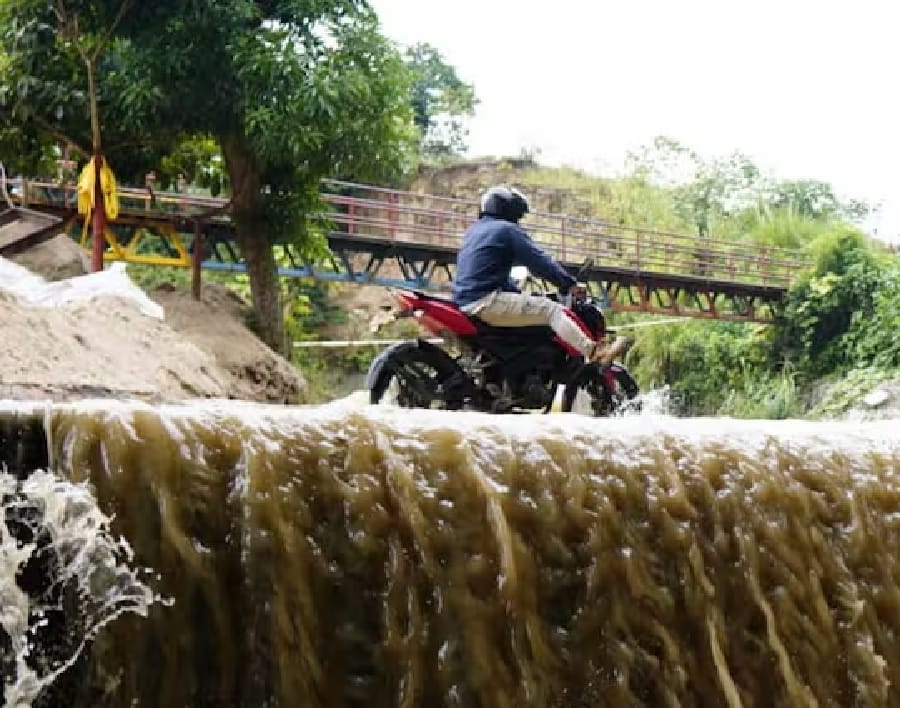 Motociclista fue salvado de las aguas del río Hato imagen de la publicación