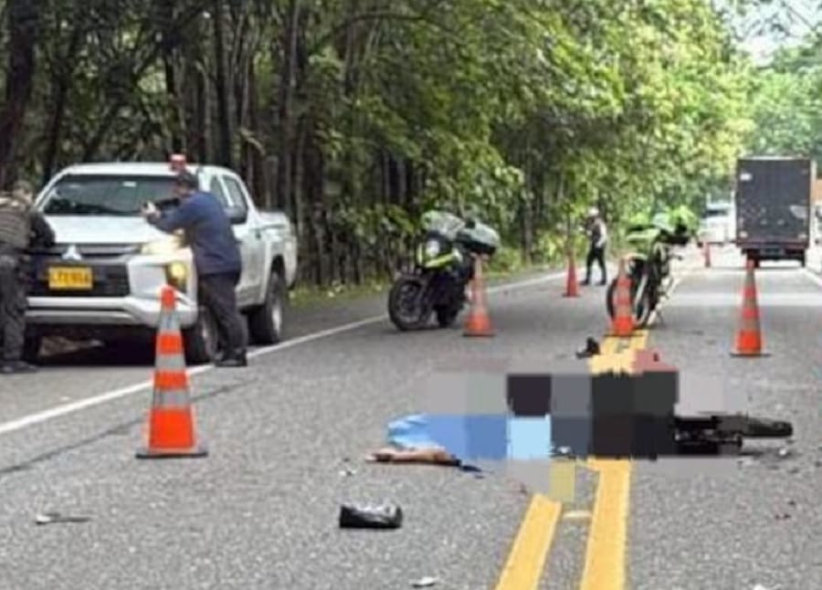 Choque entre tractomula y motociclista deja un muerto imagen de la publicación