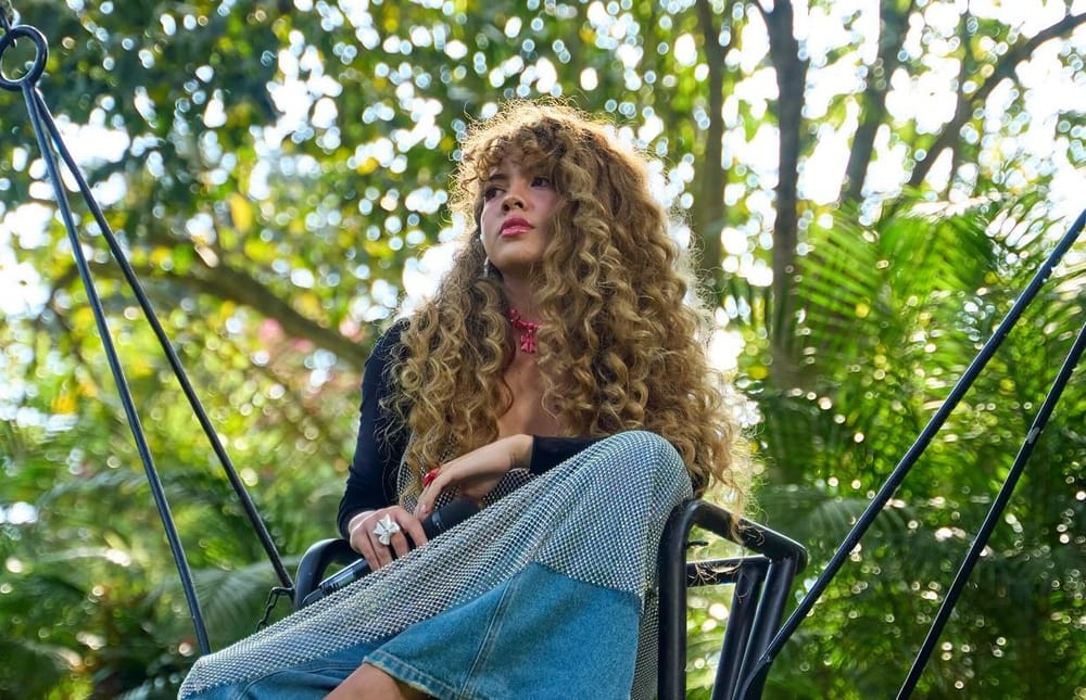 ‘Teatro en mi cabeza’ canción del primer álbum de IVANNA imagen de la publicación