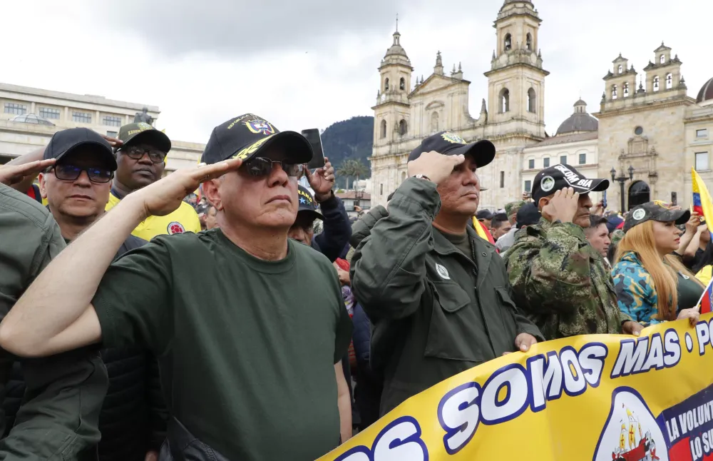 Listos para enfrentar a grupos terroristas de ‘Primera Línea’: ‘Reserva Activa de las Fuerzas Armadas’ realizará marcha el domingo 25 de mayo imagen de la publicación