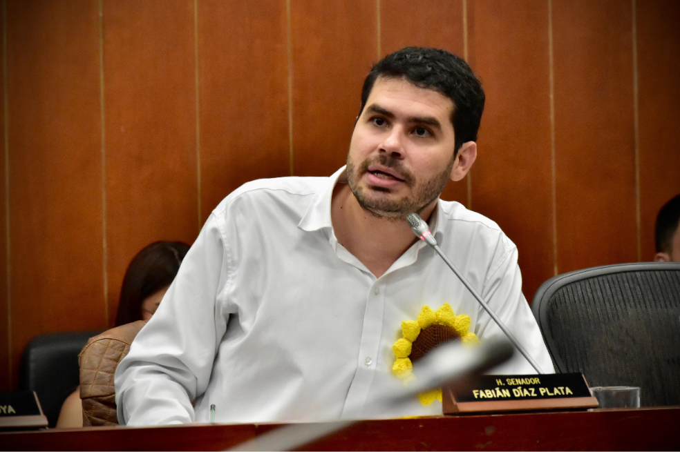 Senador ‘VERDE’ es multimillonario imagen de la publicación