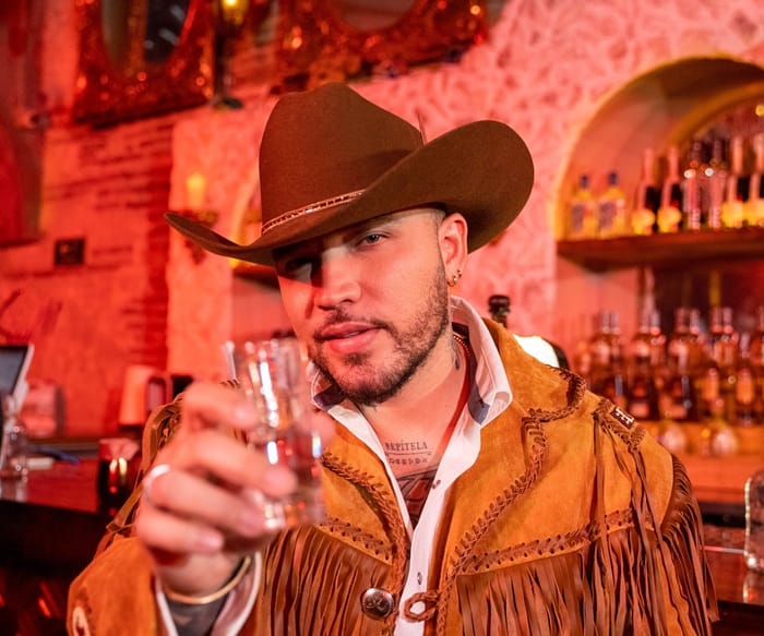 “El Bochinche” Jessi Uribe en una fiesta sin filtro imagen de la publicación