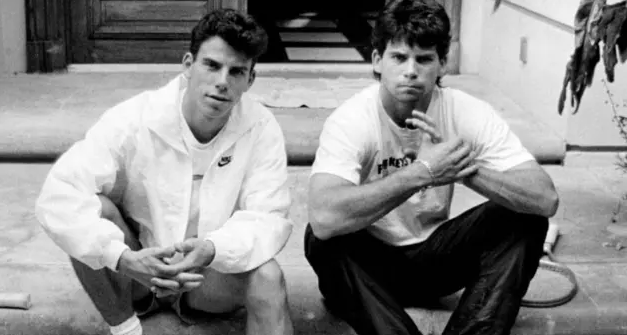 “Maté a mi mamá y a mi papá”: hermanos Menéndez expresaron arrepentimiento tras lograr alivio en su condena imagen de la publicación