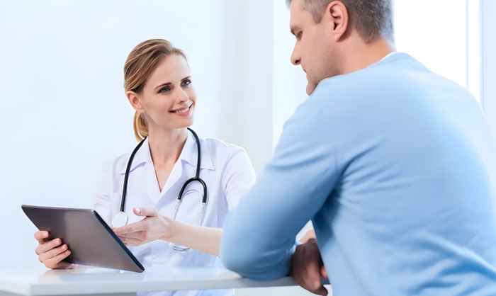 Escuchar al paciente, la clave para mejorar la atención médica en Colombia imagen de la publicación