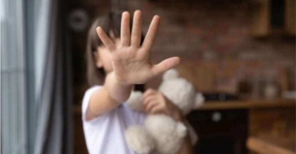 Crece el clamor por una ley contra la violencia vicaria imagen de la publicación