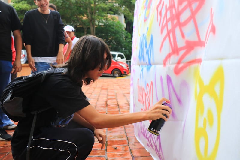 Murales con memoria transformaron un espacio educativo en Bucaramanga imagen de la publicación